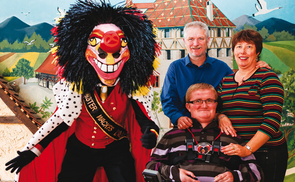 Illustration de la carte postale vendue au profit du Téléthon 2013 - Le combat des parent, la vie des enfants