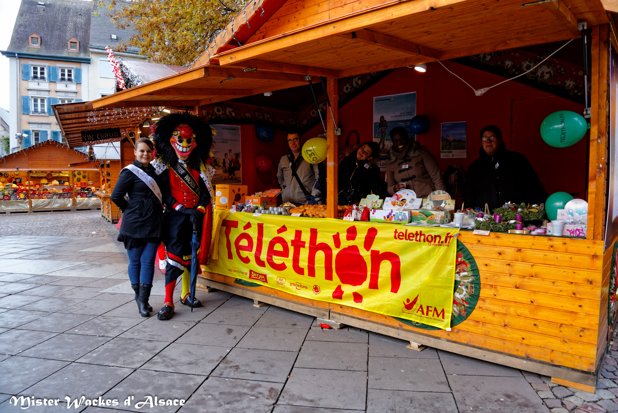 Téléthon Mulhouse 2013, Mister Wackes d’Alsace visite le Marché de Noël de Muhouse