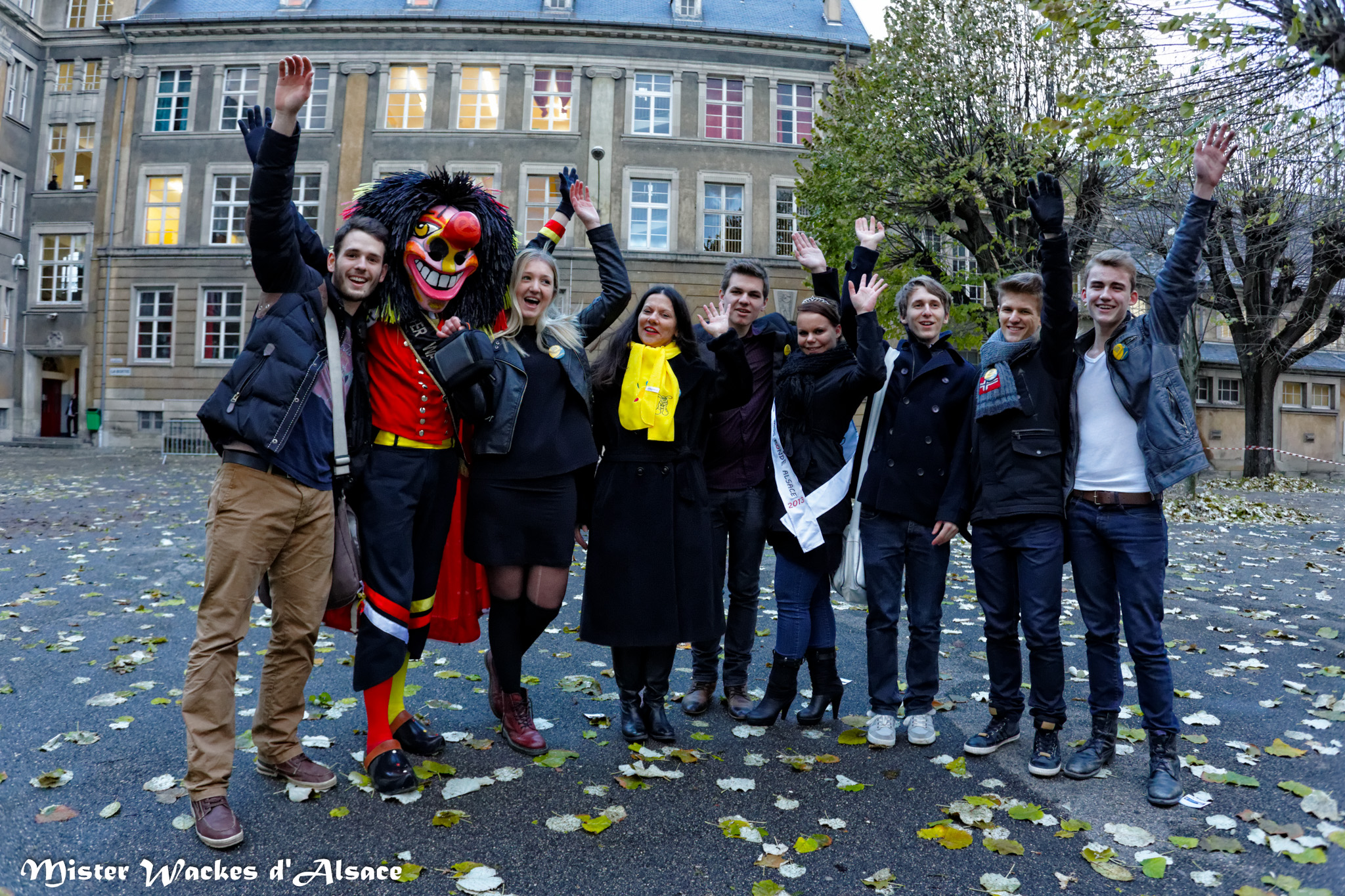 Téléthon Mulhouse 2013, lacher de ballons organisé par le lycée Montaigne de Mulhouse