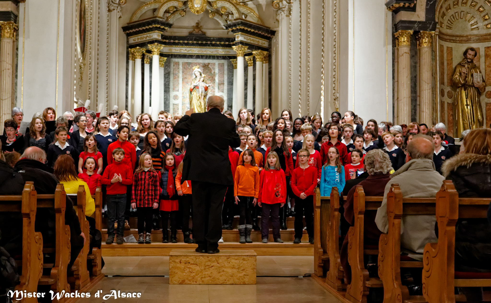 Téléthon Mulhouse 2013, concert donné à l’Eglise Sainte Marie. Participation de 9 chorales sous la direction de Jean-Michel Schmitt