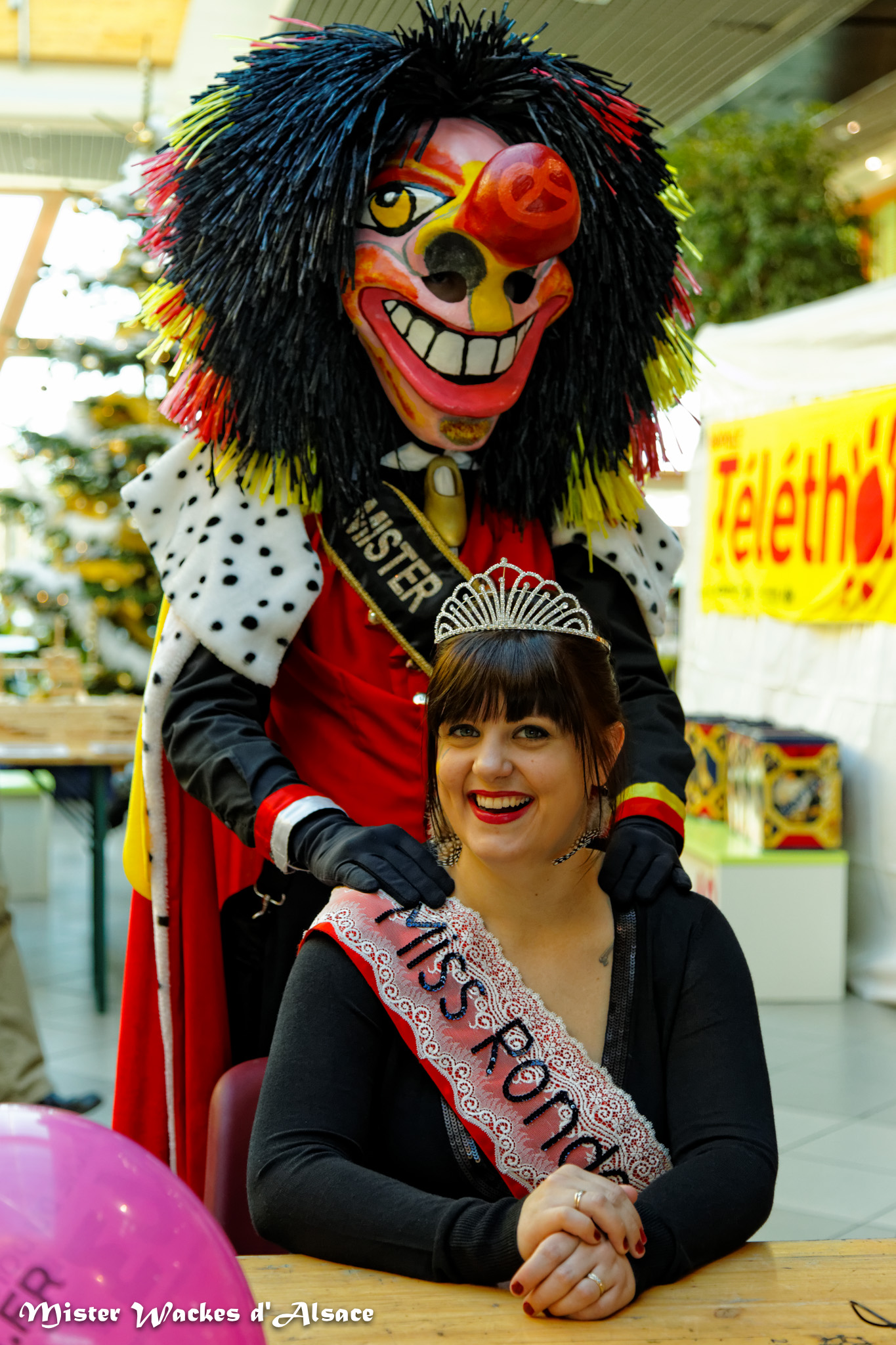 Téléthon Mulhouse 2013, Oxylane Village - Décathlon, les étudiants de la FEMUR proposent des massages, 1 don = 1 massage