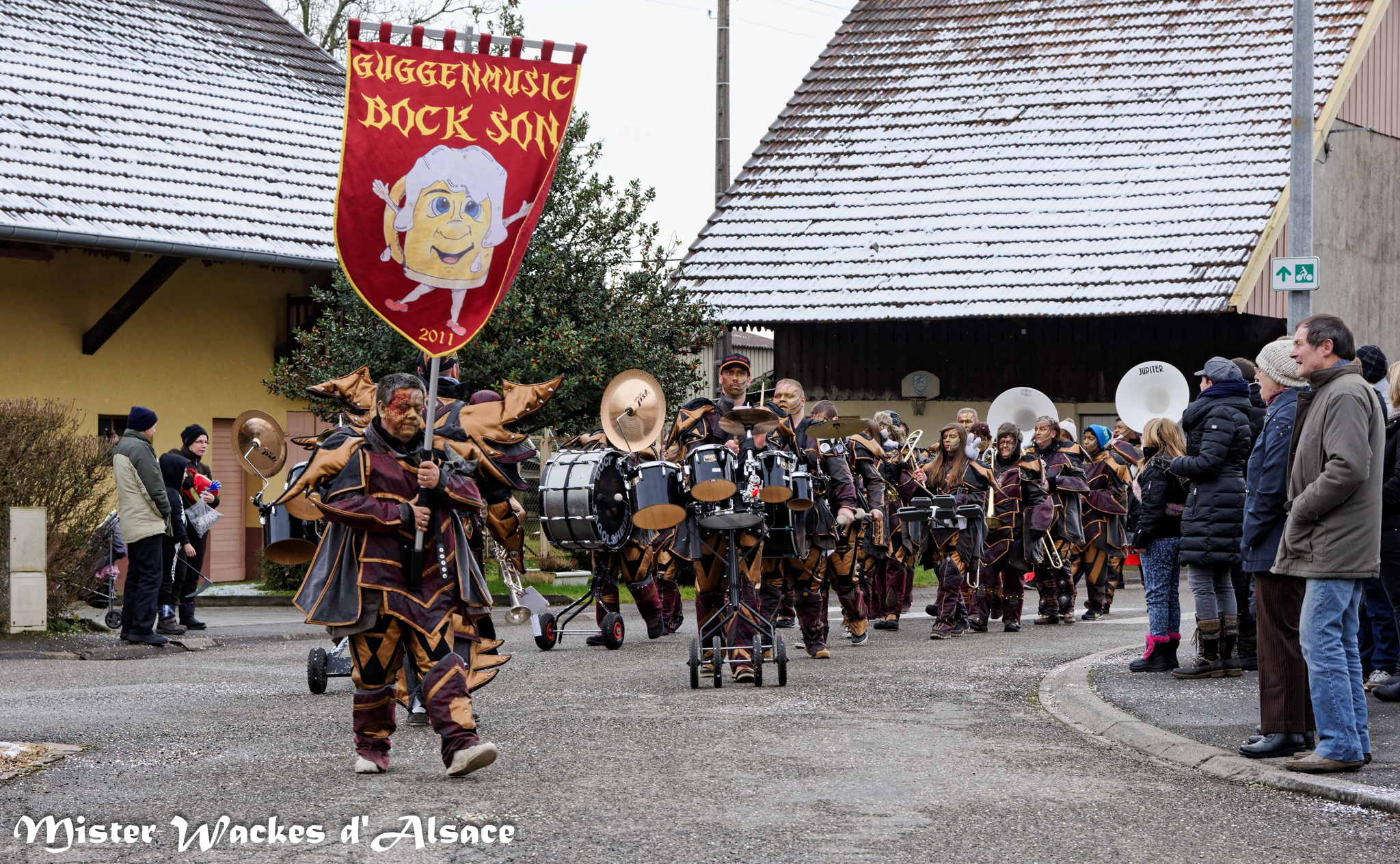 Carnaval de Guewenheim 2015 avec les BOCK-SON, groupe de Guggen musik de Tagolsheim