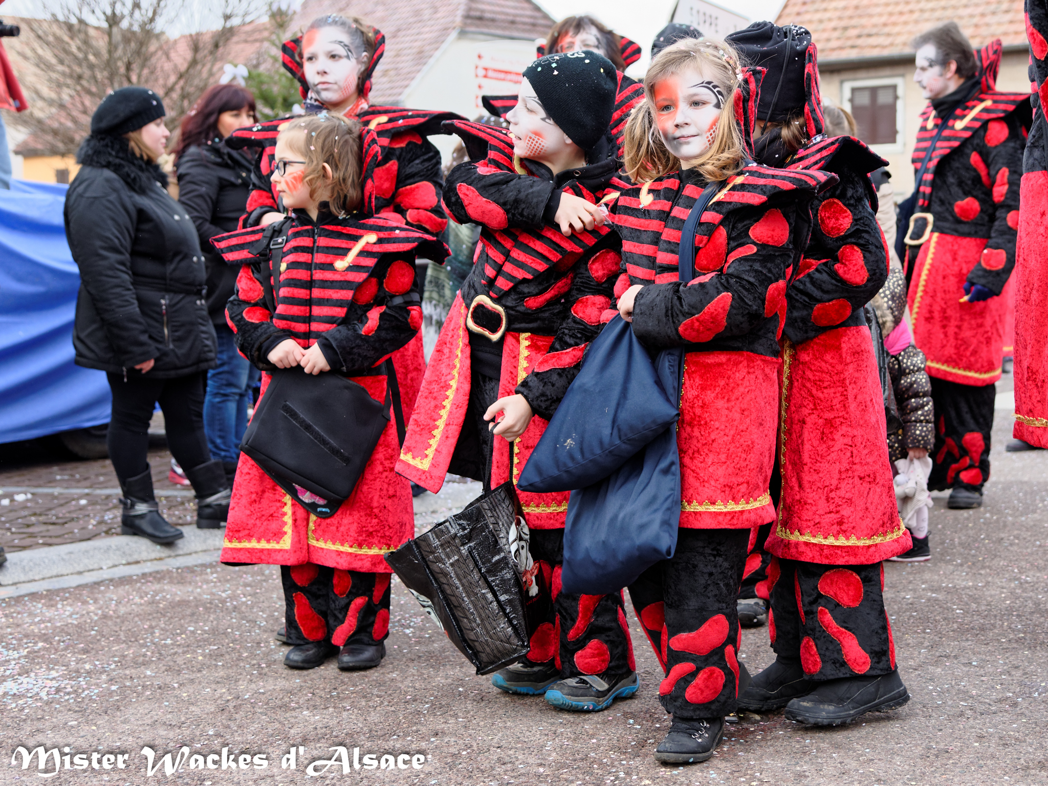 Carnaval de Guewenheim 2015 avec la Crapaudière Gugga-Musik d'Eschentzwiller