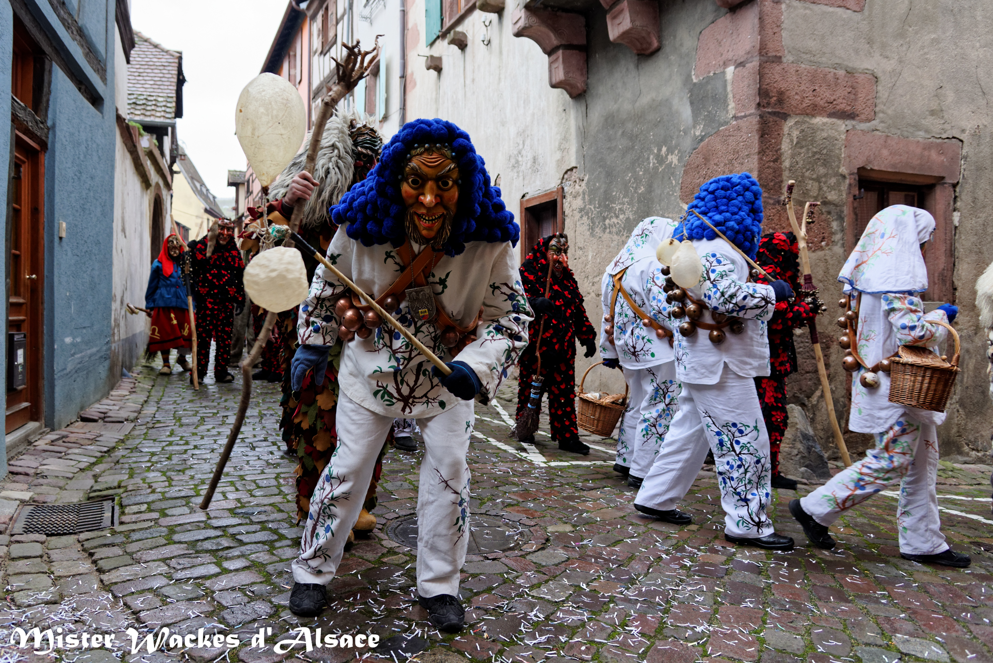Carnaval de Riquewihr 2015 avec les Schlehengeister du Narrenzunft AHA Weil der Stadt