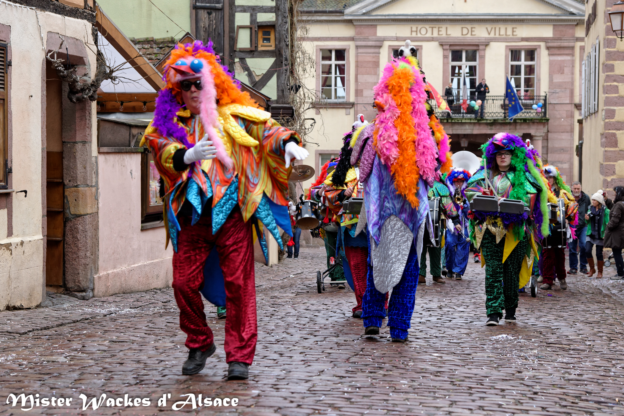 Carnaval de Riquewihr 2015 avec la guggamusik D'Verruckta Storcka de Cernay