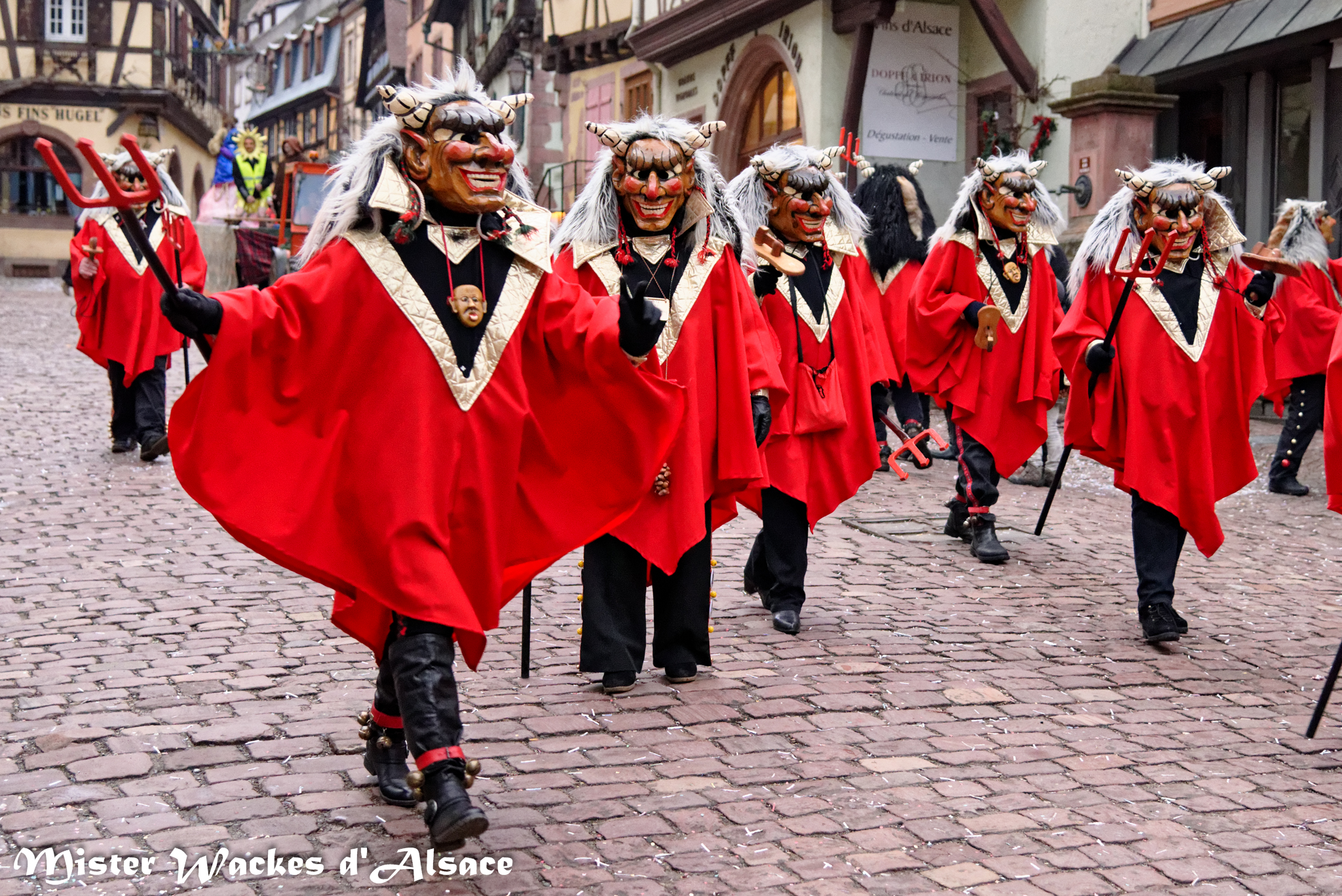 Carnaval de Riquewihr 2015 avec les Teuffel's Narren de Rombach-le-Franc