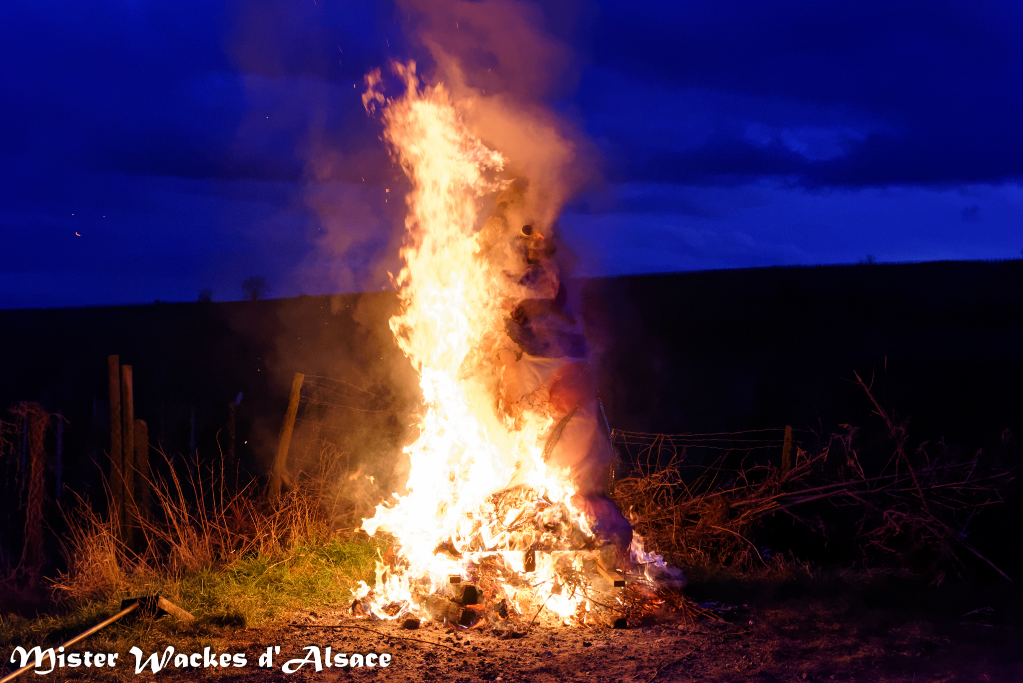 Carnaval de Riquewihr 2015 - La crémation de la Sorcière