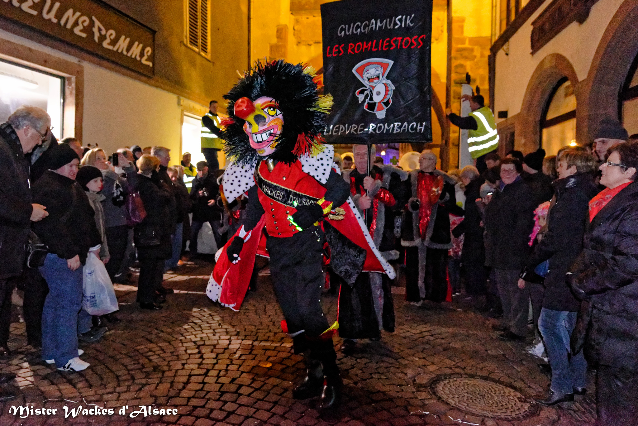 Carnaval nocturne de Sélestat avec Mister Wackes d'Alsace et la guggamusik Les Romliestoss de Lièpvre