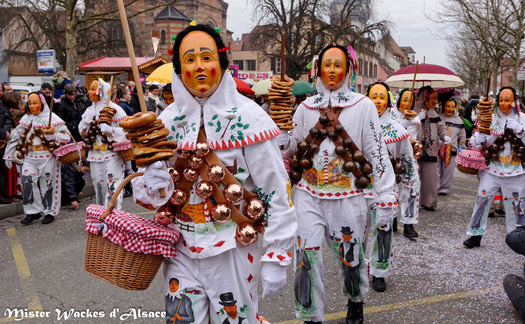 Cavalcade des Machores 2015 mit der Boller Narro von der Narrenzunft Boll aus Oberndorf