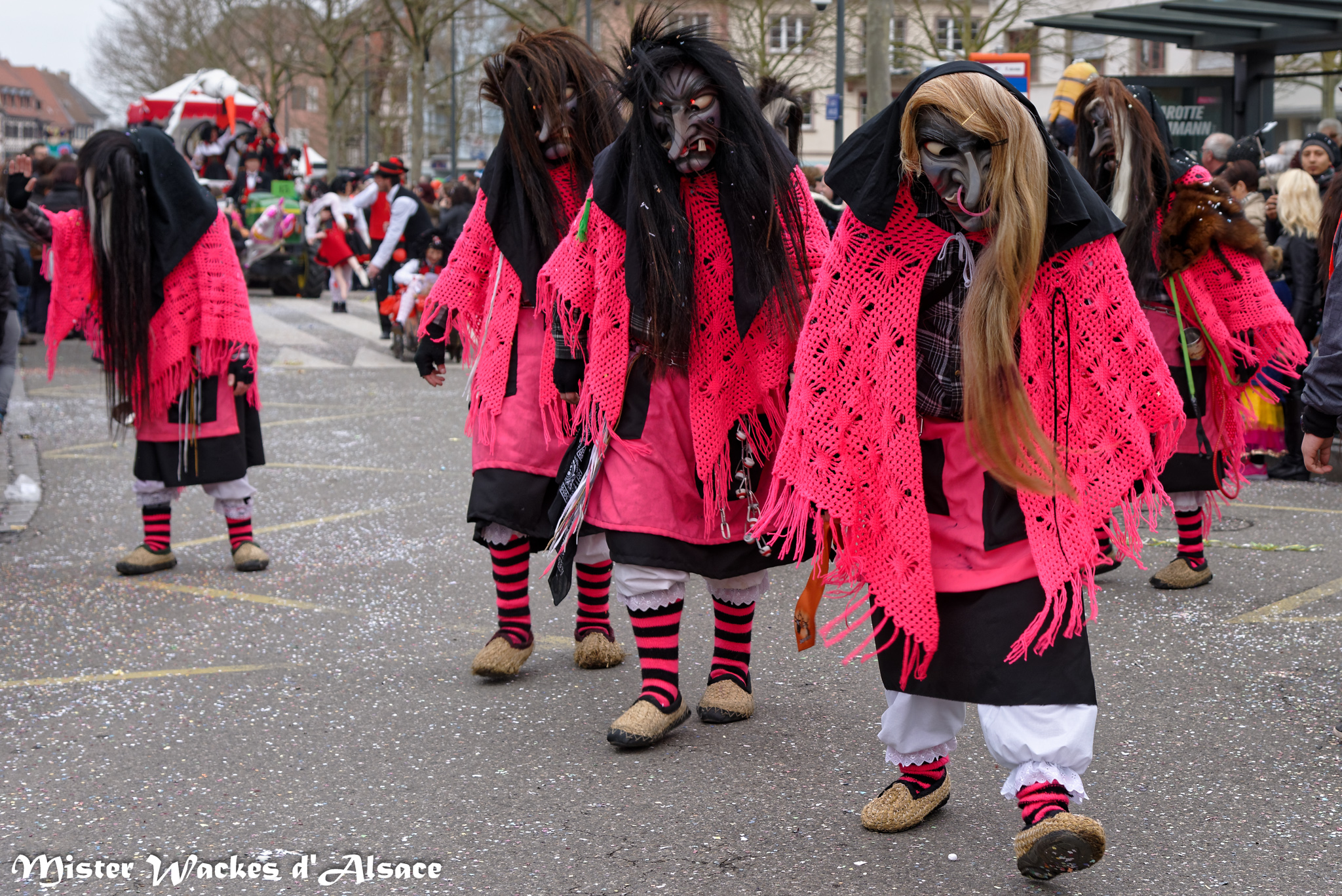 Carnaval des Machores 2015 avec les adorables soricières venue d'Allemagne les Burghexa Dusslingen - Narrenzunft Jettenburg