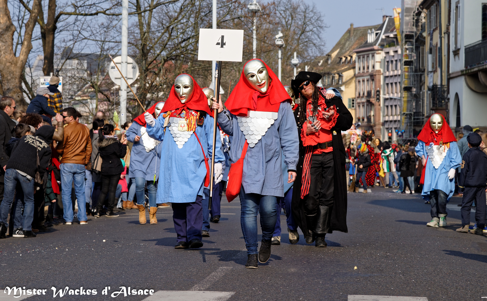 Carnaval de Strasbourg 2015 avec les Laugelegumperzunf de Konstanz