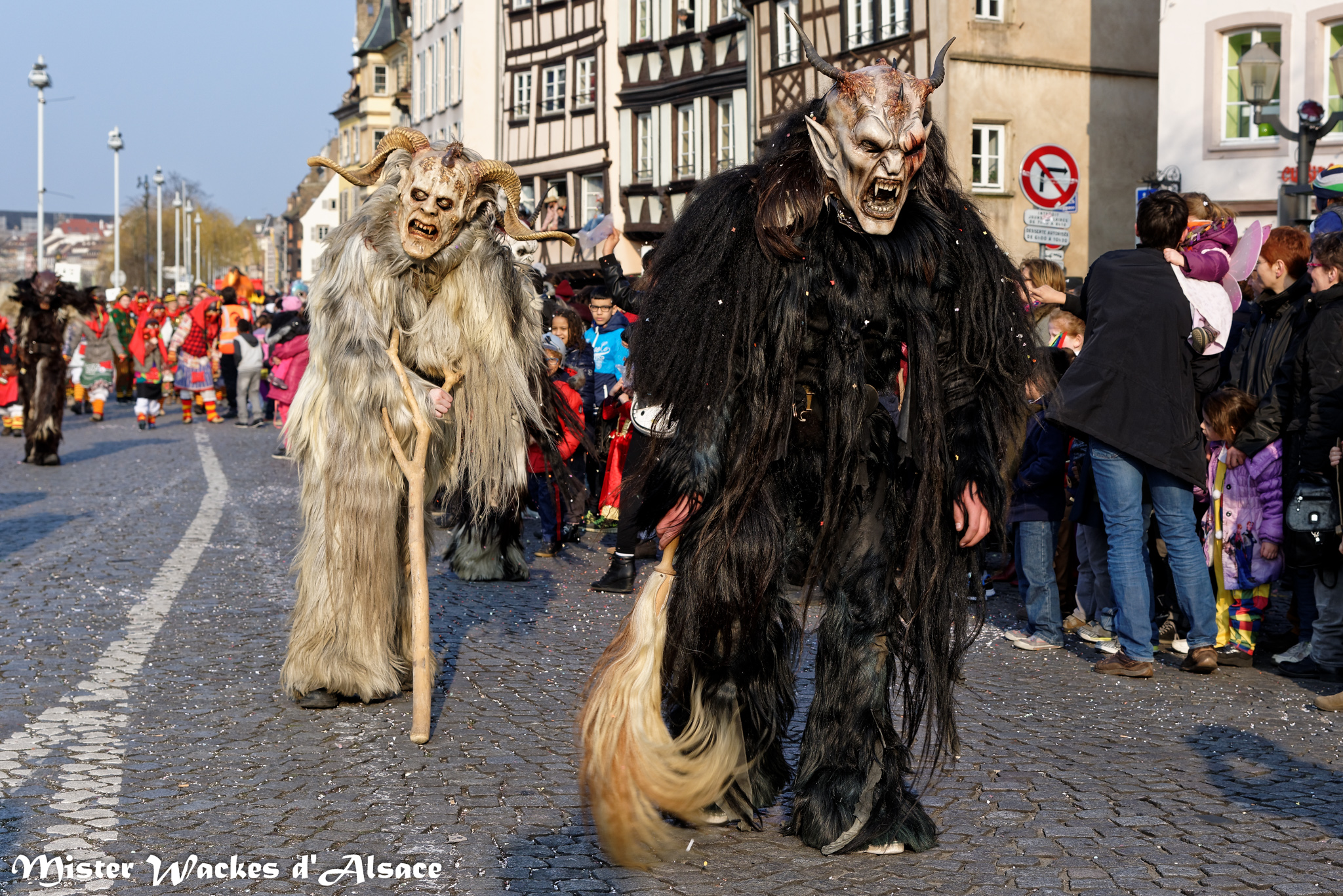 Carnaval de Strasbourg 2015 avec les terrifiants Erebos Perchten