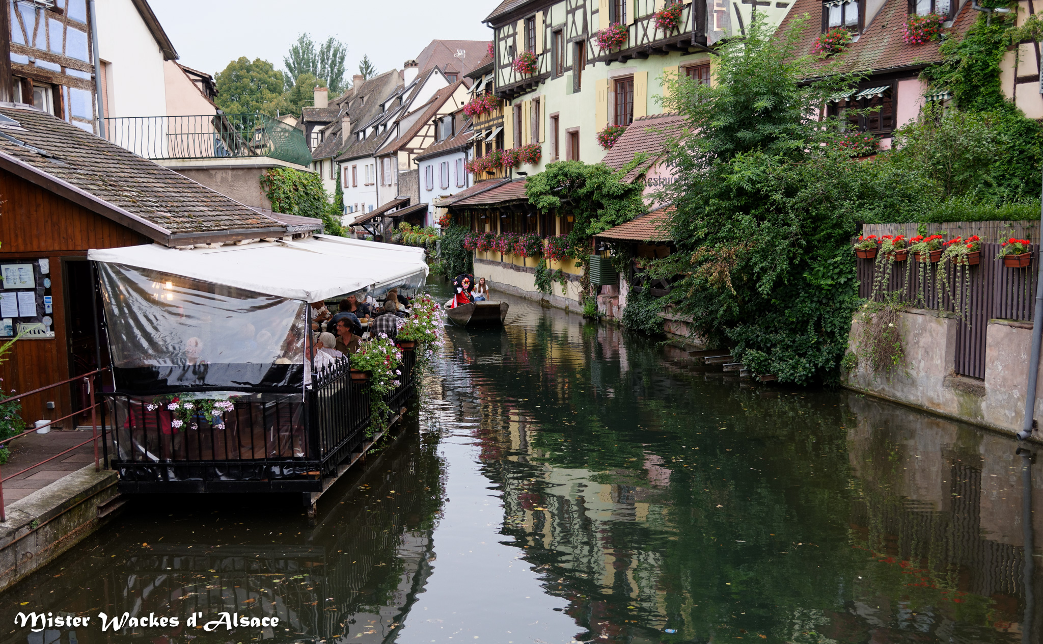 Petite Venise Colmar - promenade en barque au fil de l'eau